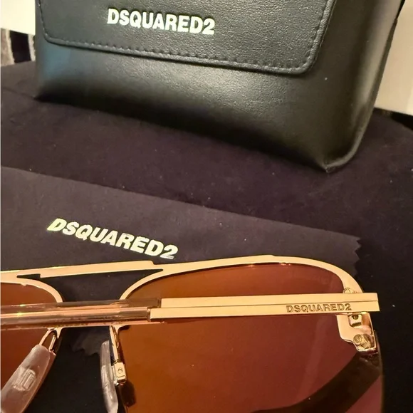 DSQUARED2 Baptiste Rose Gold Aviator Sunglasses (DQ0274 38Z  display picture 3